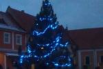 4. Vánoční strom ve Lhenicích.