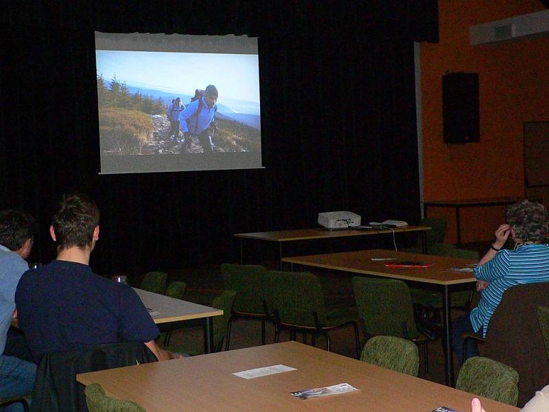 Ve společenském sále ve Volarech se v sobotu ukustečnil pátý ročník filmového festivalu Expediční kamera.