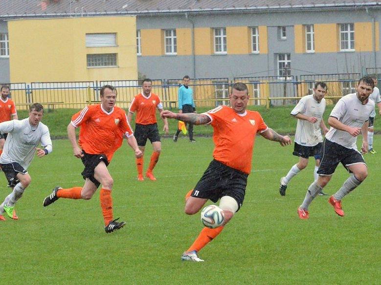 Vimperští fotbalisté doma přehráli Meteor Tábor po dobrém výkonu 4:1.