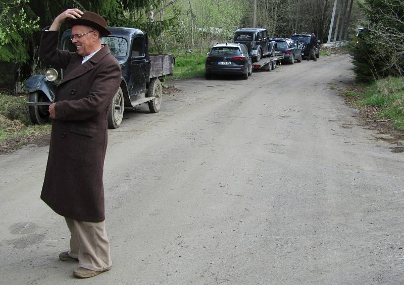 David Ondříček dokončuje natáčení trilogie Král Šumavy. Film vzniká podle knižní předlohy jihočeského spisovatele a novináře Davida Jana Žáka, Návrat krále Šumavy.