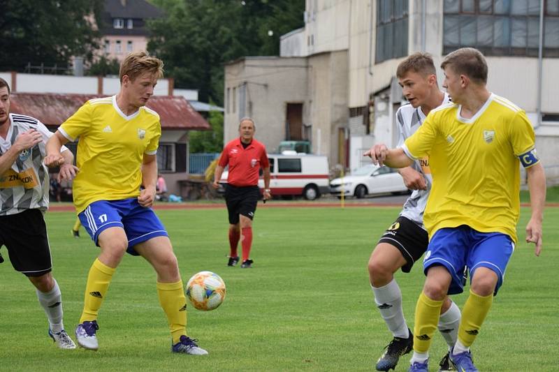 Fotbalová příprava: Šumavan Vimperk - Znakon Sousedovice 1:5 (0:2).