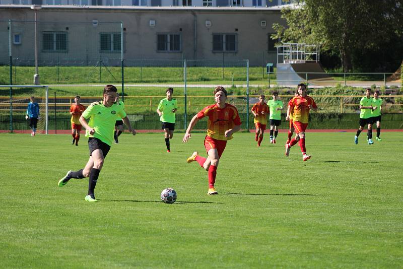 KP staršího dorostu: Tatran Prachatice - Meteor Tábor 5:1 (4:1).