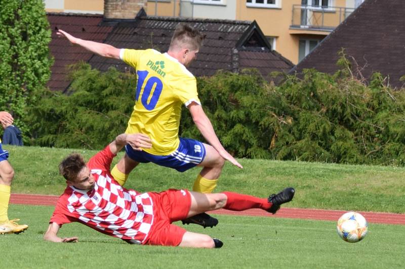 Fotbalový víkend přinese oět řadu zajímavých duelů.