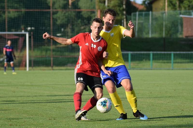 Fotbalová I.A třída: Trhové Sviny - Vimperk 5:0 (2:0).