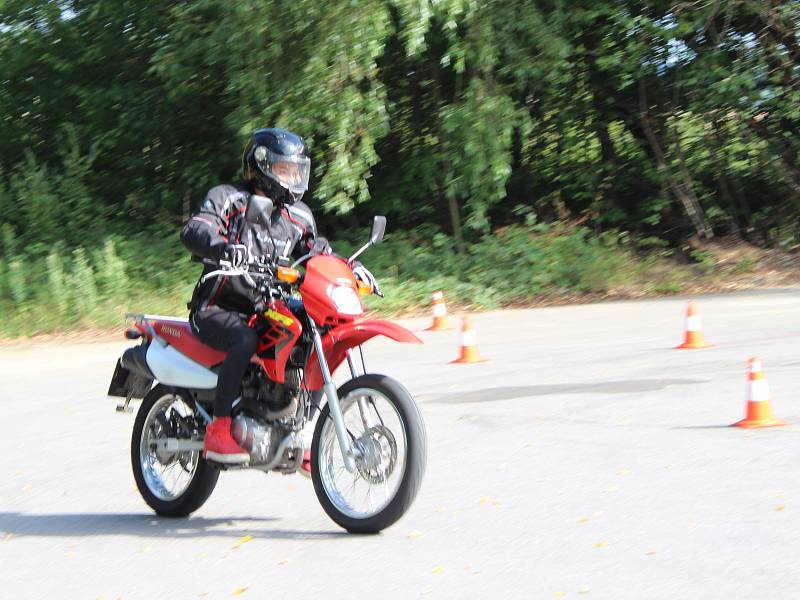 Místo, kde mohou skládat prachatičtí motorkáři praktické zkoušky, je v blízkosti Klimy.