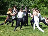 Poslední vystoupení tanečního oboru prachatické ZUŠ se v letošním školním roce odehrálo ve středu 28. června odpoledne v zahradě hospicu.