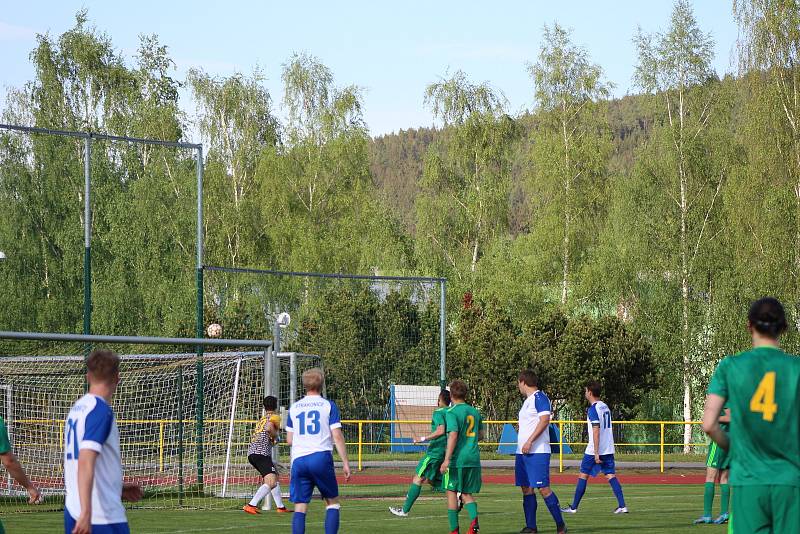 Fotbalový KP: Tatran Prachatice - Junior Strakonice 0:1 (0:1).