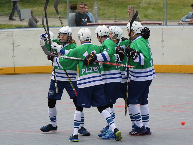 Hokejbalová 1. liga: HBC Prachatice - HBC Plzeň B 2:4.