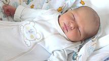 Tomáš Vojta se narodil v prachatické porodnici ve čtvrtek 7. března v 13.55 hodin. Vážil 3850 gramů a měřil 52 centimetrů. Rodiče Lenka a Jiří jsou z Lažistek. Doma na brášku čekal osmnáctiletý Martin.