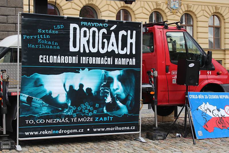 V Prachaticích se besedovalo o drogách.