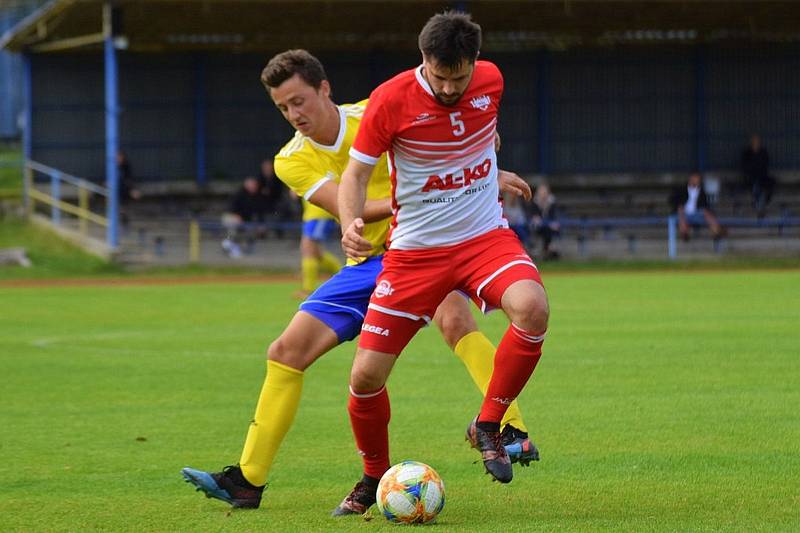 Fotbalová A třída: Vimperk - Semice 3:1.