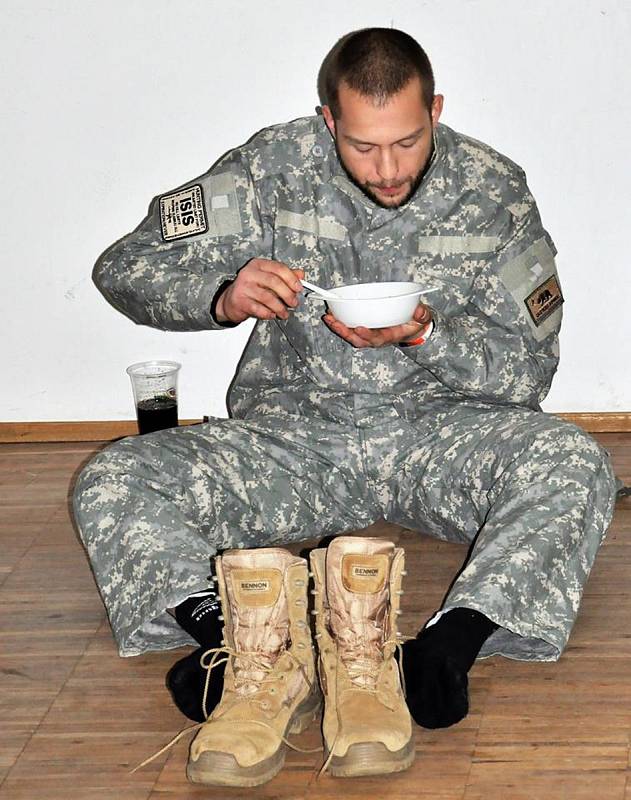 Dálkový pochod nazvaný Military Death March. Stanoviště ve Volarech.