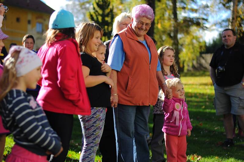 Hubertova jízda na zámku Skalice 18.10.2014 