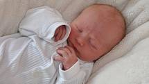 Devítiletá Kačenka má od čtvrtka 11. května malého brášku. Jmenuje se Jaroslav Balvín. Narodil se ve strakonické porodnici tři minuty po osmé hodině večer ve strakonické porodnici. Celá rodina žije v Chlumanech.