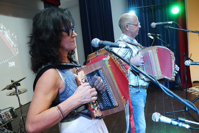 Setkání harmonikářů ve Zbytinách.