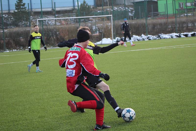 Přípravný fotbal: Prachatice - Osek 3:4.