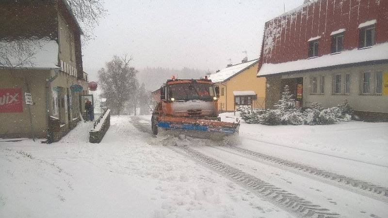 Zasněžená Šumava na konci dubna.