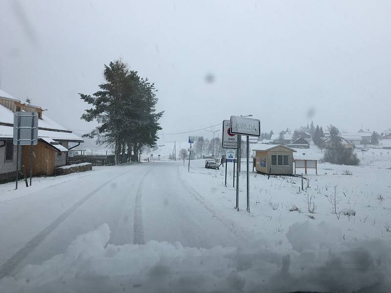 Zasněžená Šumava na konci dubna.