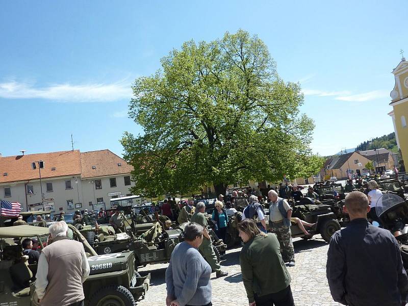 Lípa svobody ve Vlachově Březí.