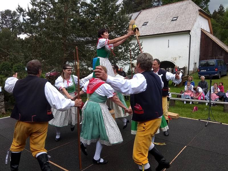 Zahájení plavení na Schwarzenberském plavebním kanále na Jeleních Vrších.