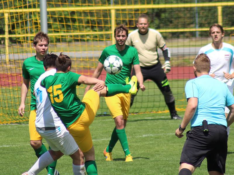 Fotbalisté Prachatic porazili soupeře z Bernartic vysoko 5:1.