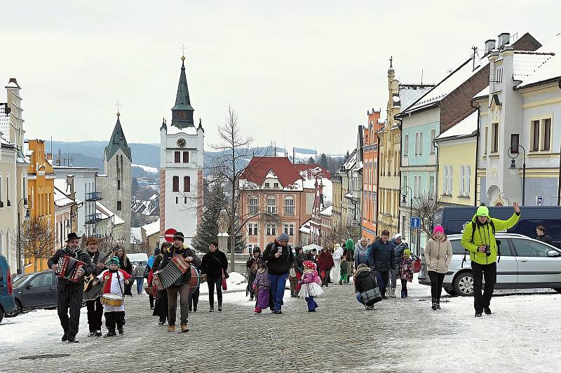 Masopustní průvod se prošel Vimperkem.