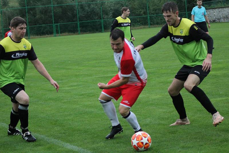 Fotbalový krajský přebor: Lažiště - Osek 1:1.