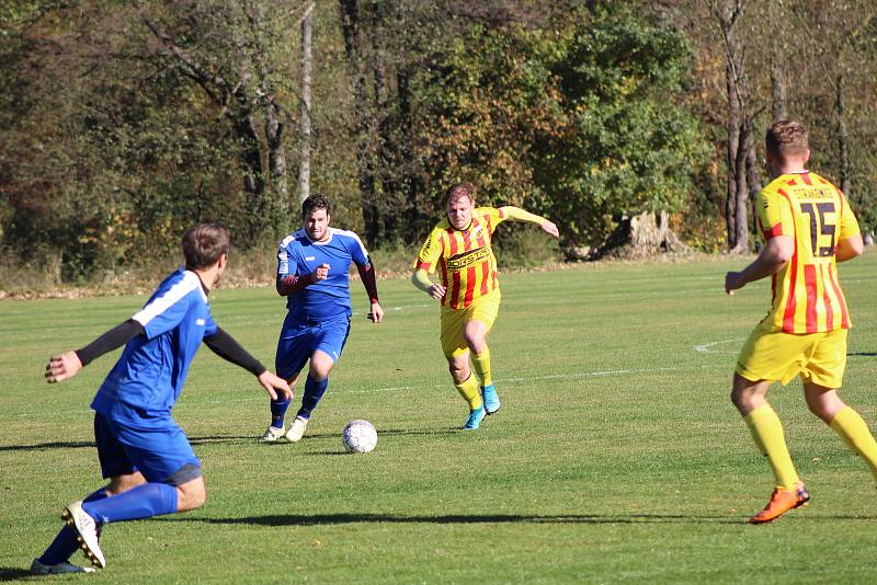 Fotbalová B třída: Husinec - Strakonice B 2:1.