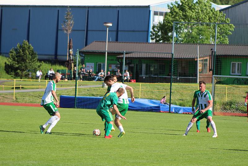 Fotbalový KP: Tatran Prachatice - Slavoj Český Krumlov 1:1 (0:1).