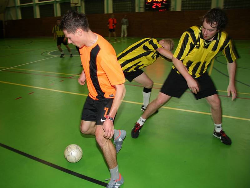 V sobotu 17. ledna se ve sportovní hale v Prachaticích odehrály zápasy krajského finále Českého poháru futsal sálové kopané. Foto z utkání Norton – Strojírna Honner ČB.