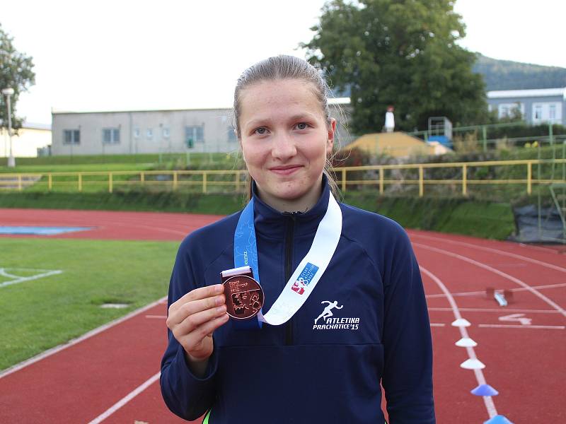 Ludmila Kozlová vybojovala na MČR starších žákyň bronzovou medaili v chůzi na tři kilometry.