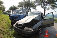 Tragická nehoda na silnici z Chocholaté Lhoty na Strunkovice nad Blanicí.Dvacetiletý řidič octavie zraněním podlehl na místě.