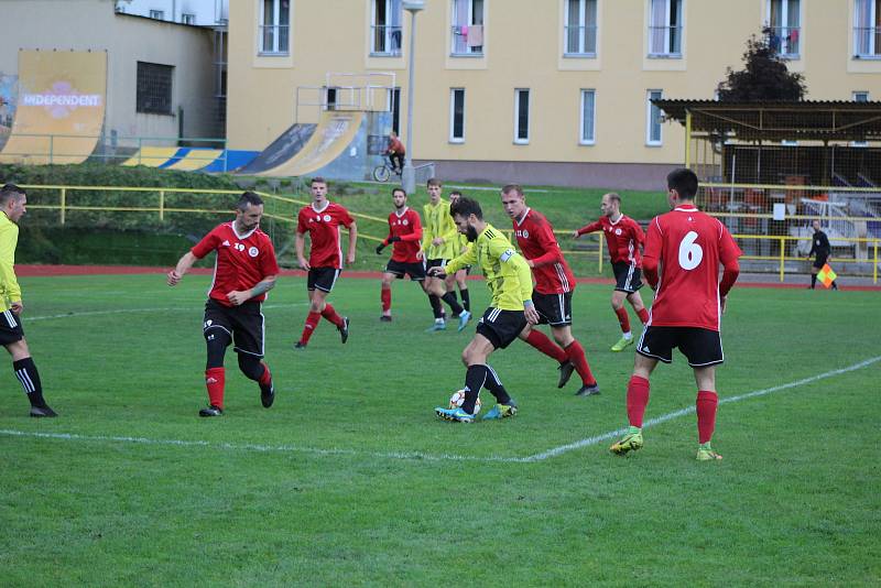 Fotbalový KP: Tatran Prachatice - Trhové Sviny 1:5 (0:3).