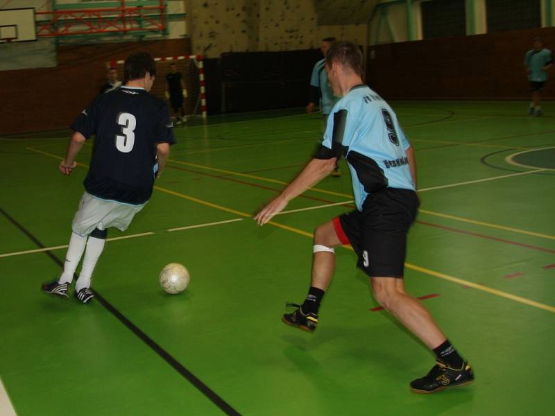 V sobotu 17. ledna se ve sportovní hale v Prachaticích odehrály zápasy krajského finále Českého poháru futsal sálové kopané. Foto z utkání Strabag  PT – FC Tex Color.