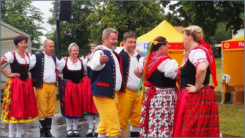 Festival Pod lípou v Jámě roztančil Libín - S.