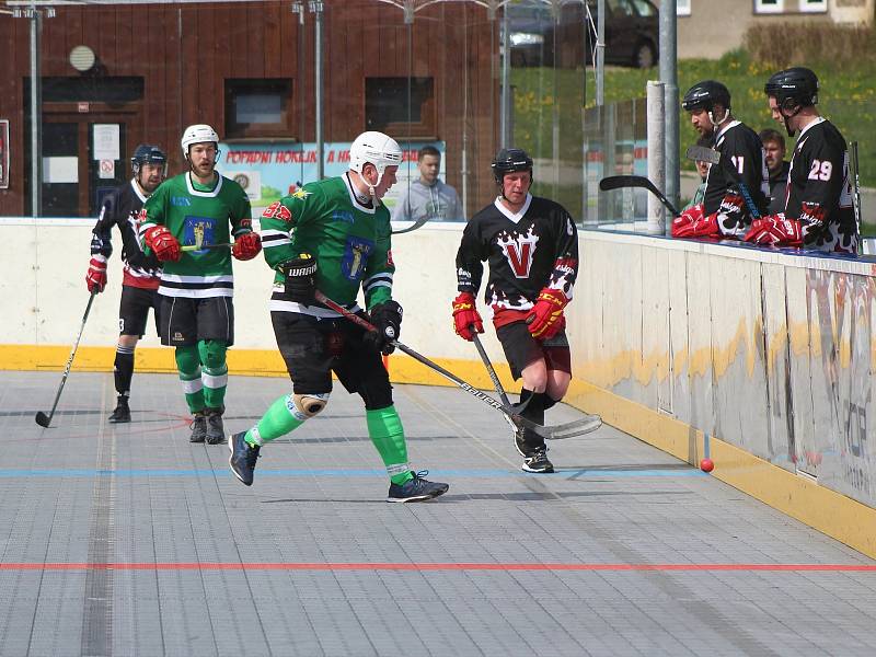 II. liga hokejbalistů: Flames Volary - Nová Včelnice 5:4.