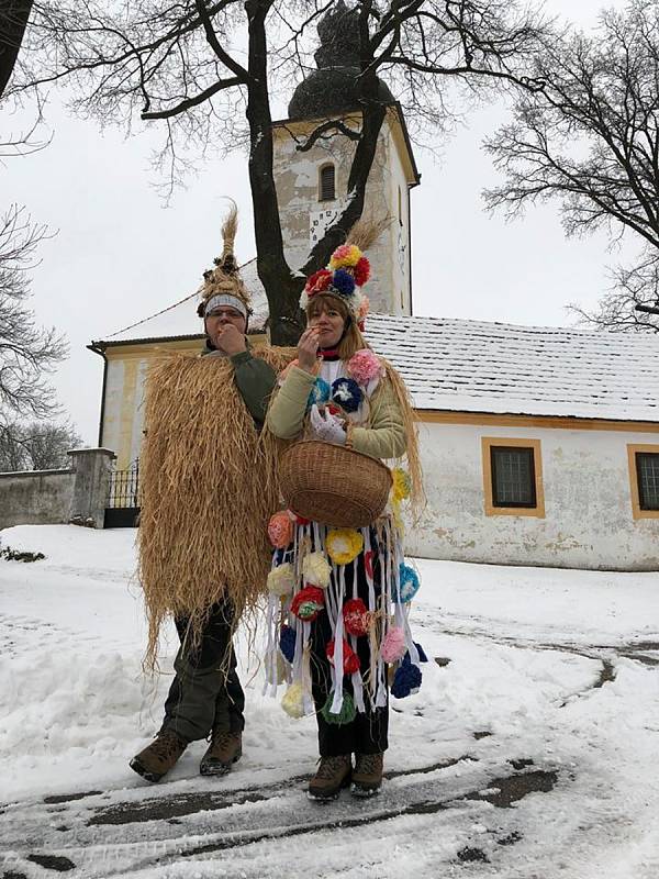 Masopustní veselí se spustilo v sobotu 10. února v Chrobolech a okolí.