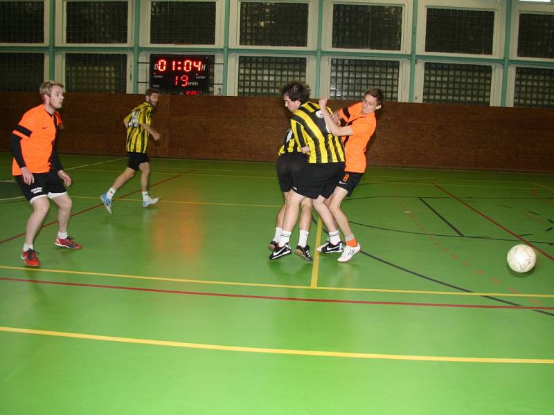 V sobotu 17. ledna se ve sportovní hale v Prachaticích odehrály zápasy krajského finále Českého poháru futsal sálové kopané. Foto z utkání Norton – Strojírna Honner ČB.