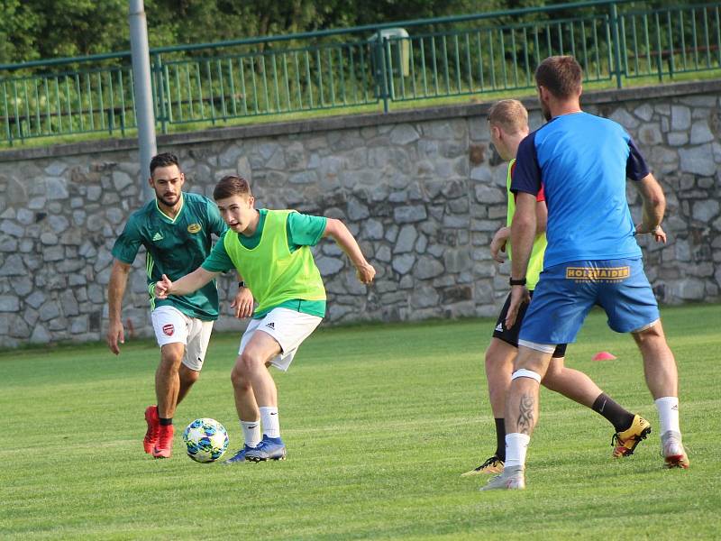 Fotbalisté Tatranu Prachatice zbrojí na novou sezonu.