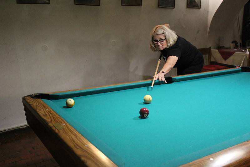 Kulečníkáři se sešli v prachatickém Baru v Koutě při tradičním turnaji 9ball.