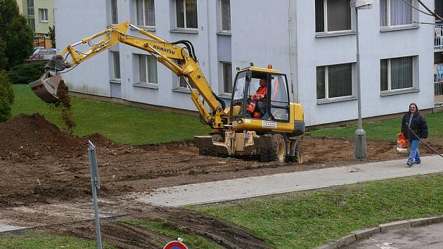 Práce na lávce v Pivovarské ulici začaly.