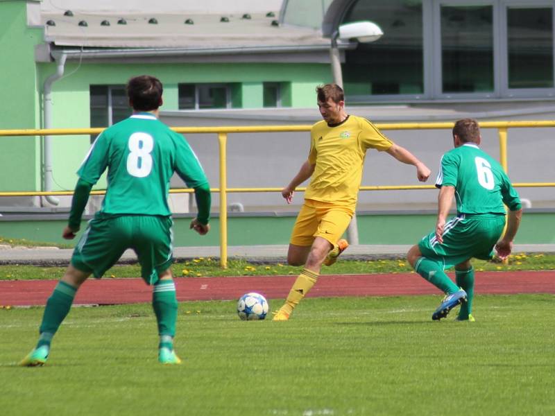 Prachatice (ve žlutém) - Nová Ves 1:0.