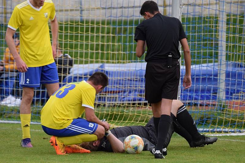 Fotbalová I.A třída: Šumavan Vimperk - SK Planá 1:0 (1:0).