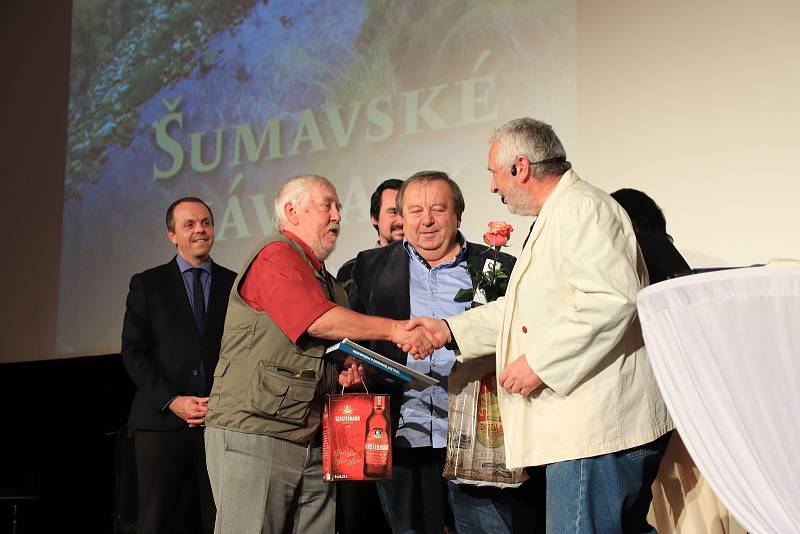 Slavnostní galavečer a vyhlášení cen Festivalu Šumava Litera ve Vimperku. Foto: Leoš Russ