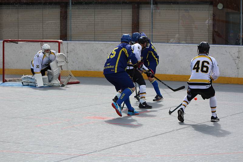 První liga hokejbalu: HBC Prachatice - HBC Nové Strašecí 3:6.