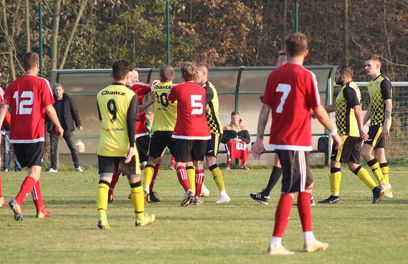 Fotbalová B třída: Strunkovice - Kaplice 2:0 (1:0).