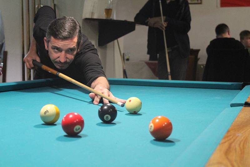 Kulečníkáři se sešli v prachatickém Baru v Koutě při tradičním turnaji 9ball.