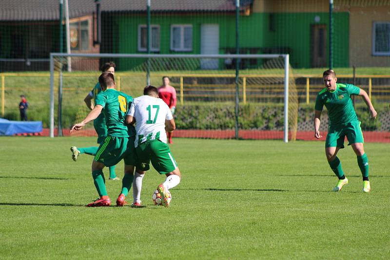 Fotbalový KP: Tatran Prachatice - Slavoj Český Krumlov 1:1 (0:1).