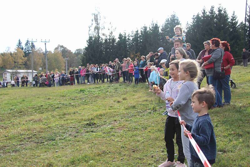 Hubertova jízda 2019 na zámku Skalice v Bohumilicích. Foto: Deník/Nikola Beranová