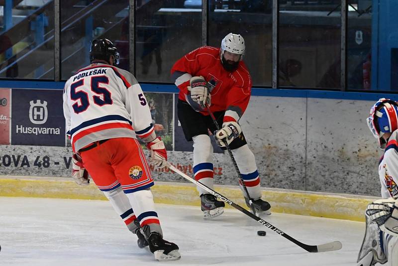 MHL: HC Čkyně - Hockey Zálezly 7:7 (0:1, 3:3, 4:3).